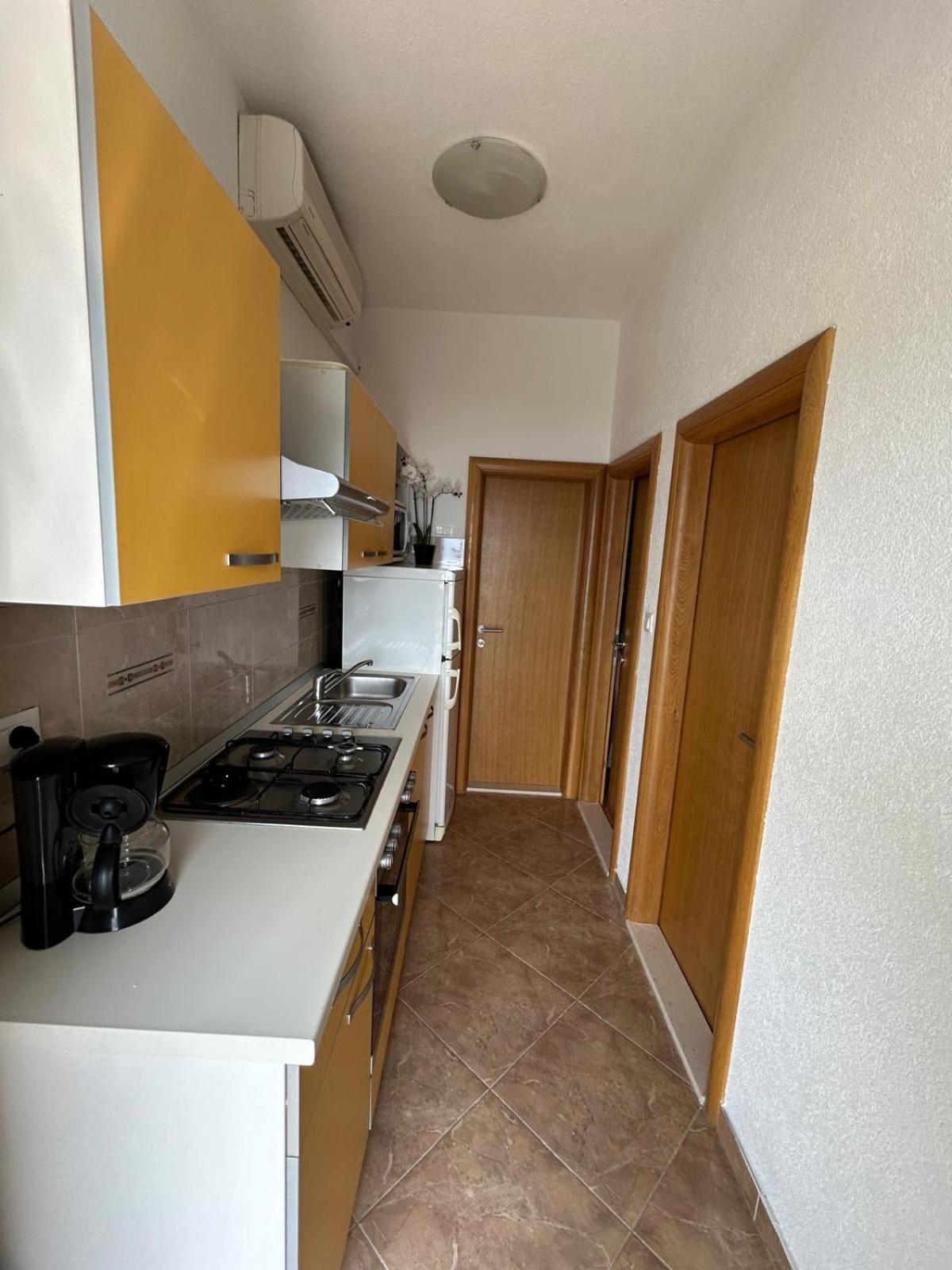 Apartment Lovre Topic Башка-Вода Экстерьер фото